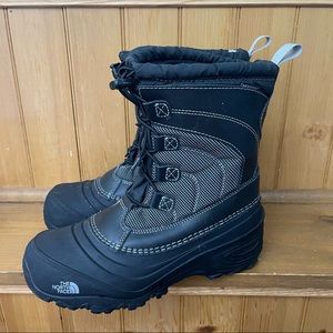 The North Face Women’s Black Snow Winter Boots Size 6